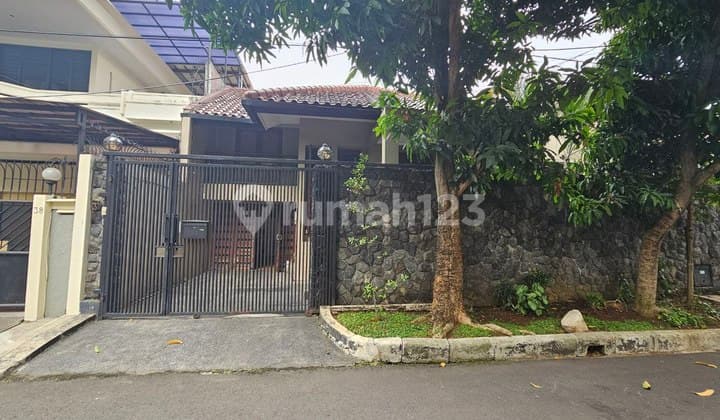 Rumah 2 Lantai Bagus di Jl. Niaga Hijau I Pondok Pinang