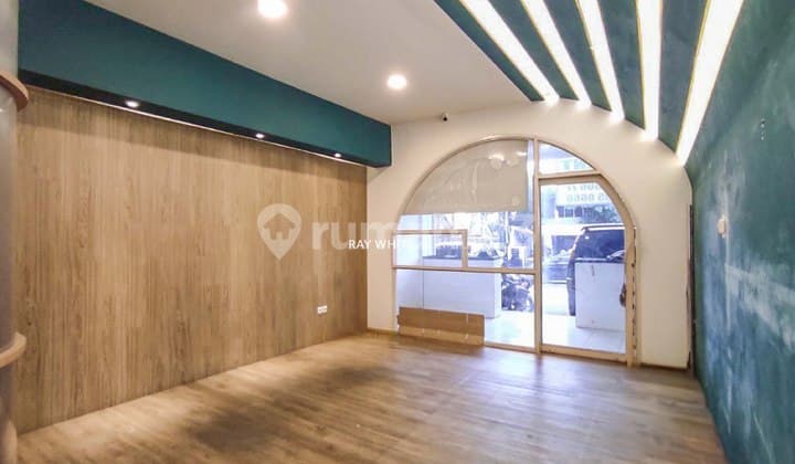 Disewakan Ruko Centra Kemang 12 Kondisi 2,5 Lantai