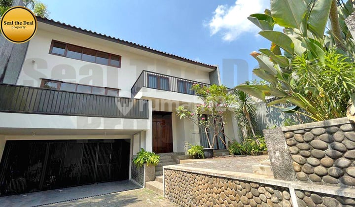 Disewakan Rumah Furnished di Area Kemang Jakarta Selatan Std418