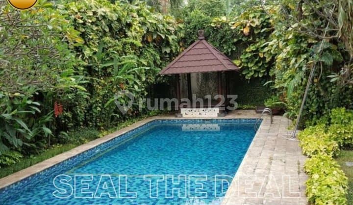 Disewakan Rumah Luas di Area Pejaten/Kemang/Jakarta Selatan Std667