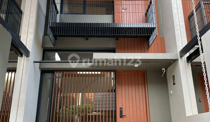 Rumah Siap Huni Fully Furnished Fleekhauz Bsd Tangerang Selatan