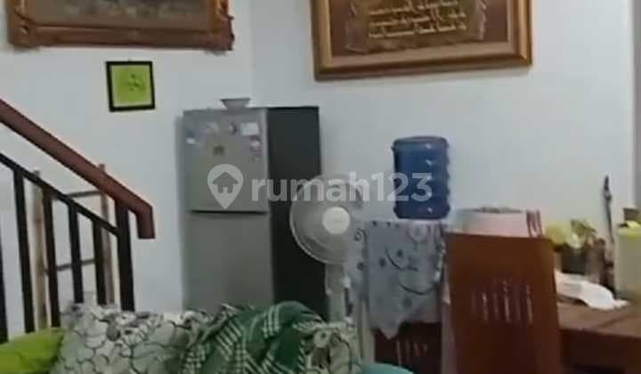 Rumah 2 Lantai Bagus SHM di Modernland Tangerang, Tangerang