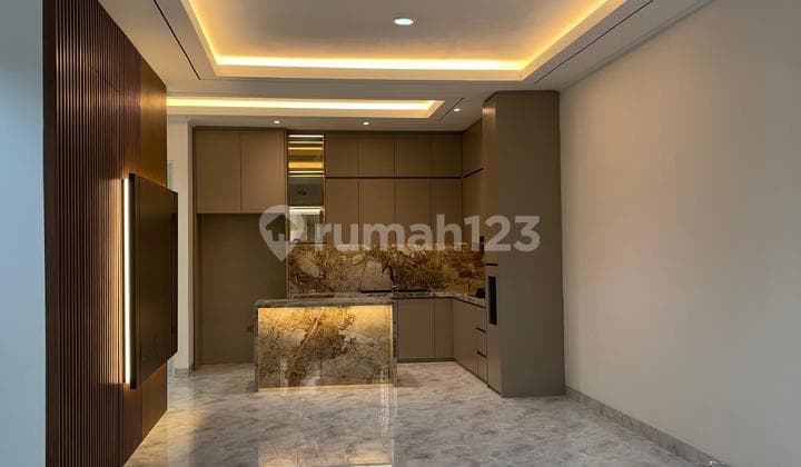 Luxury homes in the Banjar Wijaya Pinewood cluster, Cipondoh, Tangerang City