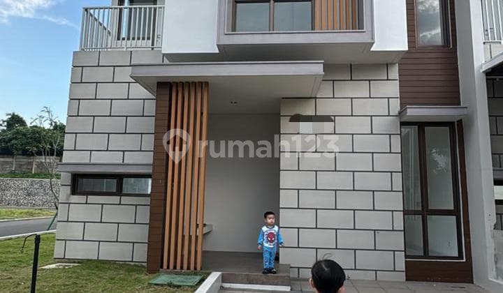 Rumah Hook Rapih Siap Huni di Cluster Lausanne Park Cikupa Citra Raya, Tangerang