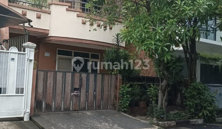 Rumah 2 Lantai di Permata Buana .Kembangan. Jakarta Barat