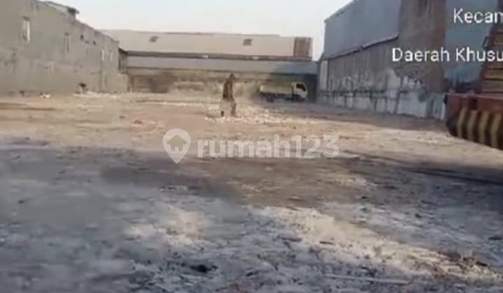 Tanah di Jalan Raya.kapuk.kencana Jakarta Barat.