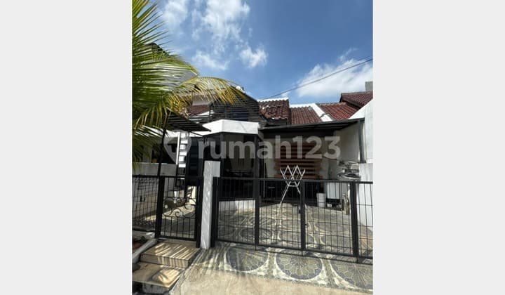 Jual Cepat! Rumah Minimalis Metland Menteng Cakung - Harga Nego, SHM & Siap Huni! (011)