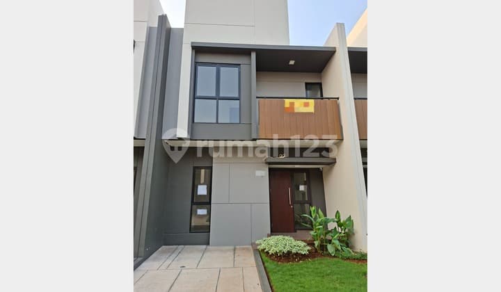 Dijual Rumah Baru Gress! Summarecon Crown Gading - Cluster Regia 6X11 Murah Siap Huni!! (018)