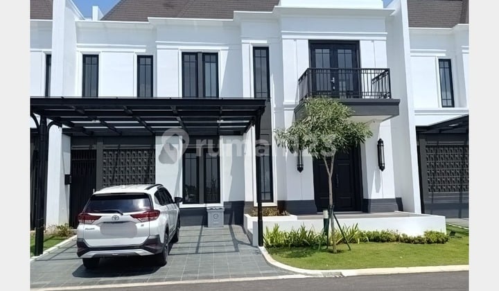 Affordable Rent for a 2-Story House with a Classic Modern Concept Only at Summarecon Crown Gading, Bekasi 037