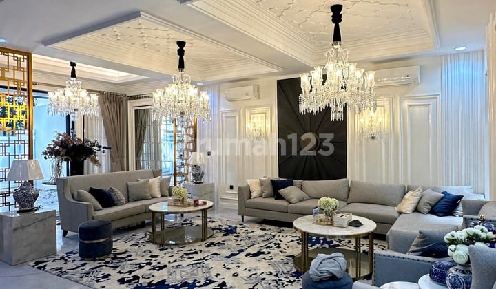 Rumah American Classic Cantik Mewah, Dijual Rumah Bangunan 2 Lantai Mewah Siap Huni di Area Kebayoran Baru, Panglima Polim, Jakarta Selatan