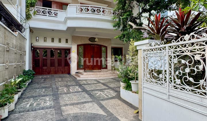 For Sale House/Property in Prime Elite Area Strategic Location Ready to Occupied Semi Furnished, On Wijaya Street, Kebayoran Baru, South Jakarta