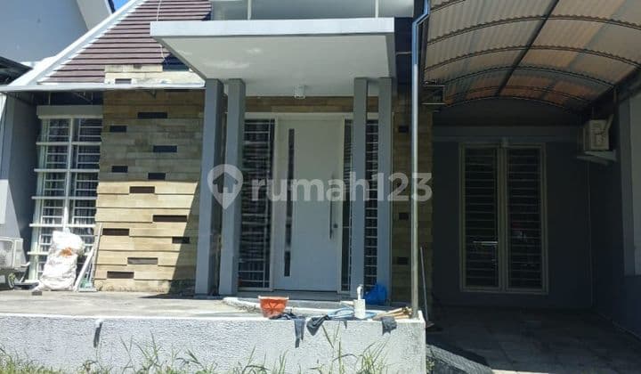 Rumah Murah 1,5 Lantai Minimalis Semi Furnished Siap Huni Dekat Pasar Modern Di Taman Puspa Raya Citraland Surabaya Barat