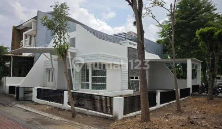 Rumah Murah 1 Lantai Minimalis Kosongan Siap Huni Dekat Pasar Modern di Taman Puspa Raya Citraland Utama Surabaya Barat