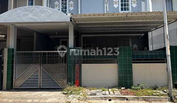 Rumah Murah 2 Lantai Minimalis Kosongan Siap Huni Dekat Gwalk di Villa Sentra Raya Citraland Utama Surabaya Barat