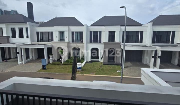 Rumah Cantik 2Lantai Brand New Siap Huni Strategis di Alam Sutera