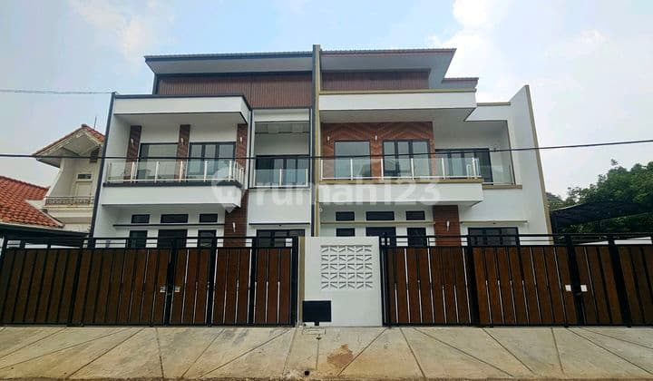 Rumah Cantik Brand New di Bsd Nusaloka 2 Lantai Siap Huni. Yl Bd