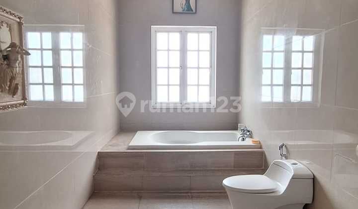 Dijual Rumah 2 Lantai Siap Huni di Cluster Modernland Luas 250M2