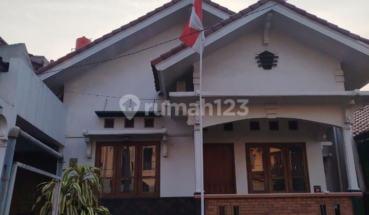 Rumah Di Margonda Dalam Komplek Yg Strategis Tapi Tenang Dan Sejuk Akses Tol Cijago