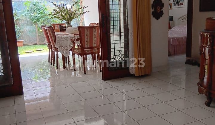 Dijual rumah komplek fajar raya cihanjuang .cimahi utara. Dekat pemkot , SDIT AR Rahman, RSUD cibabat. Luas tanah 300 m² ada halaman belakang