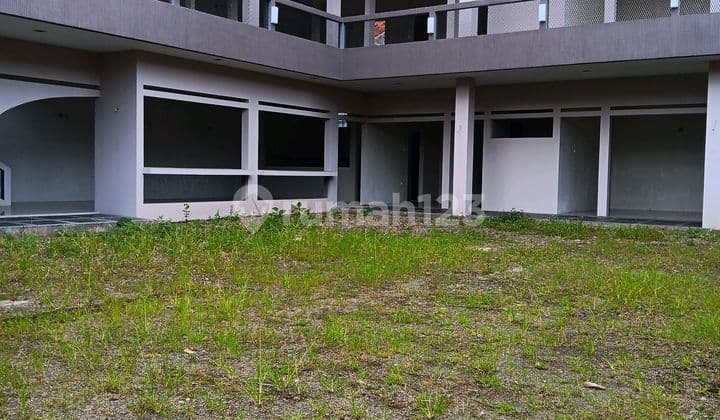 Dijual Bangunan Baru Ruang Usaha 2 Lantai. Lahan Parkir Luas.luas Bangunan 400 M. Kota Tasikmalaya Dekat Alun Alun Kota. Cocok Untuk Klinik , Salon, Sanggar Senam, Tempat Makan, Restoran.