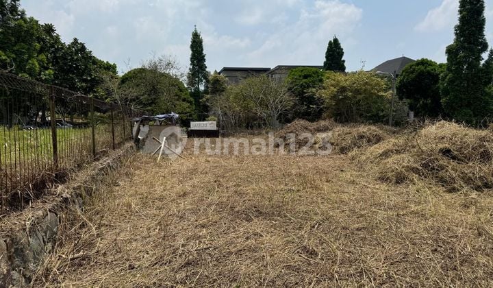 Dijual Kavling Siap Bangun Kontur Datar, Luas 600 M. Bentuk Tanah Kotak Hadap Timur. Komplek Budi Indah Setiabudi. Bandung Utara.