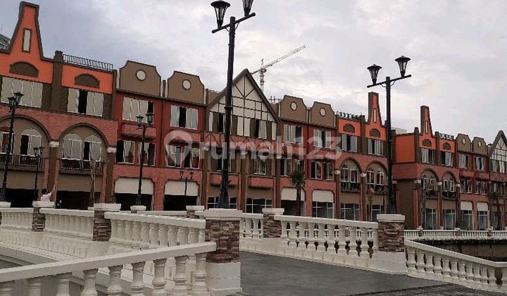 Pantai Indah Kapuk 2 - La Riviera Shop Houses Pantai Indah Kapuk 2 - La Riviera Shop Houses