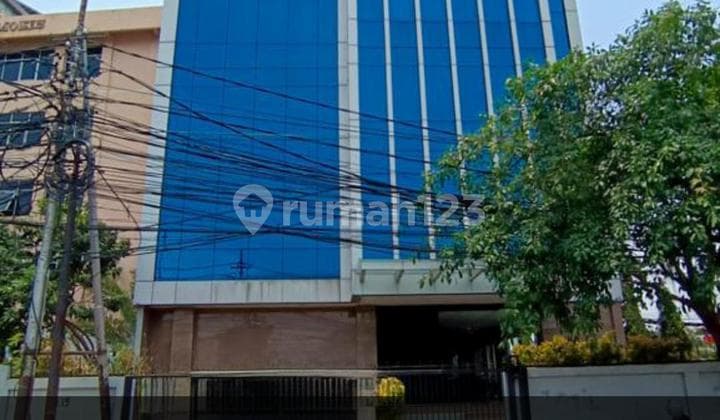 Disewakan Gedung Perkantoran 6 Lantai di Jakarta Pusat Siap Pakai