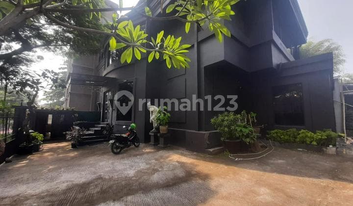 Disewakan Ruko Cocok Untuk Office Atau Tempat Usaha di Jakarta Selatan