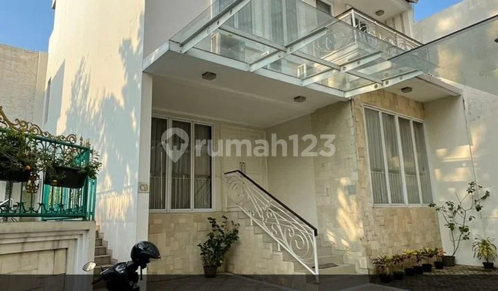 Rumah Full Furnished Lokasi Dekat Tol Citos