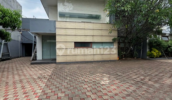 Mini Building Suitable for Office, Clinic and Other Businesses