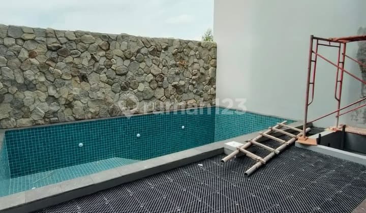 Brand New House !!! Private Pool Lokasi Strategis Bebas Banjir