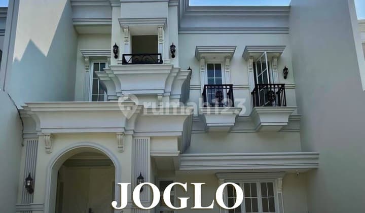 Rumah American Clasic Mewah Jalan Akses Lebar