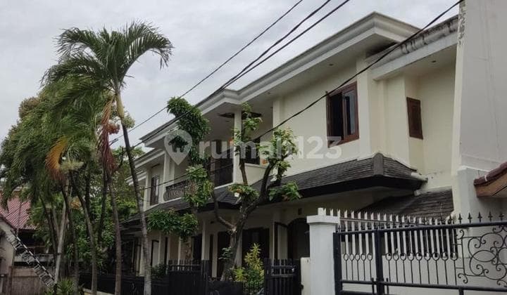 For Rent & Sale Rumah Mewah Luas dengan Harga di Bawah Pasar