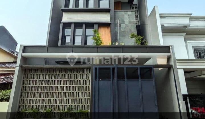 Dijual Rumah Modern Brand New di Jakarta Selatan