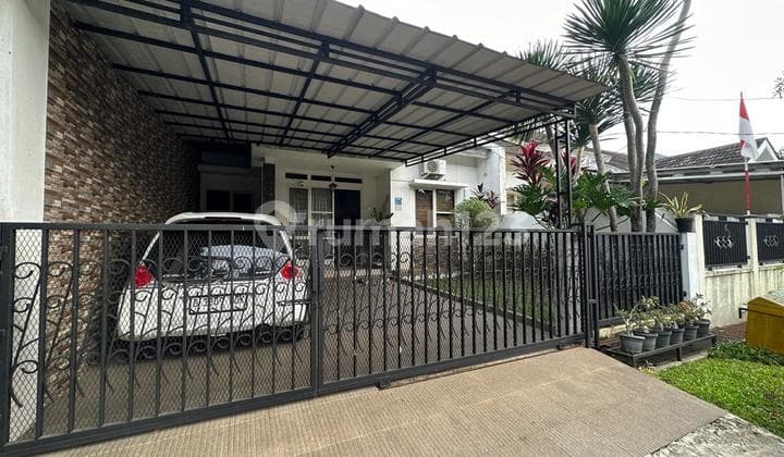 Dijual Cepat Rumah Cantik Terawat Murah di Komplek Perumahan Serpong City Paradise, Tangerang Selatan