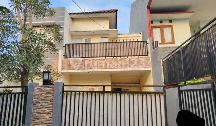 Dijual Cepat Rumah Cantik Murah Terawat di Komplek Perumahan Permata Timur Pondok Kelapa Duren Sawit Jakarta Timur
