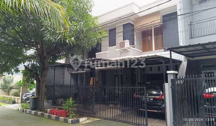 Dijual Cepat Rumah Murah Bagus 2 Lantai di Komplek Perumahan Bulog 2 Jatimelati Pondok Melati Kota Bekasi