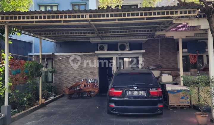 Dijual Cepat Rumah Cantik Murah Bawah NJOP SHM 2 Lantai di Kebon Jeruk Jakarta Barat