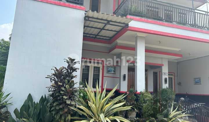 Dijual Cepat Rumah Bagus SHM 2 Lantai di Komplek Perumahan Excutive Tanah Baru, Depok