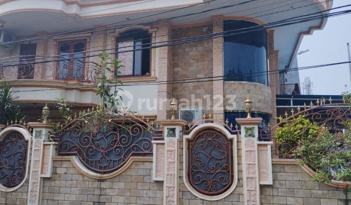 Dijual Cepat Rumah Cantik Murah 2 Lantai SHM di Komplek Perumahan Cengkareng Barat Kalideres Jakarta Barat