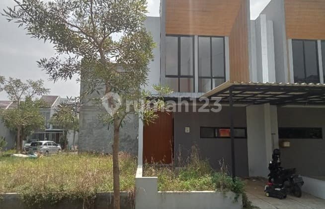 Dijual Rumah Cantik 2 Lantai SHM di Komplek Perumahan Garden At Candi Sawangan Depok