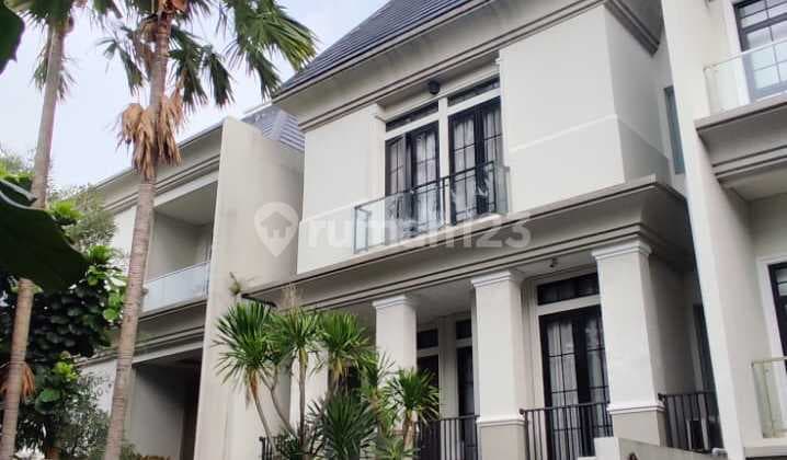 Quick Sale Beautiful Cheap Well-Maintained 3-Storey House with SHM in Pejaten Barat, South Jakarta