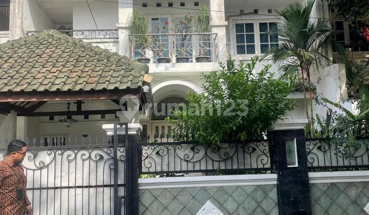 Dijual Cepat Rumah Bagus SHM 2 Lantai di Villa Dago Pamulang Tangerang Selatan