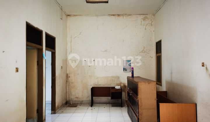 Vikamas 1 House, Near School, Suitable for Warehouse / Home Industry, Move-in Ready, Above Road, Cheap!