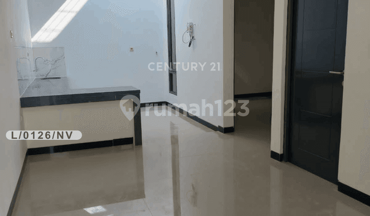 Ready-to-Occupy Comfortable and Strategic House in Tki Gardenville Bandung