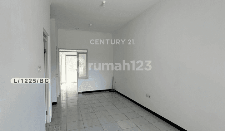 Rumah Siap Huni Lingkungan Nyaman dan Strategis di Tki 3 Bandung