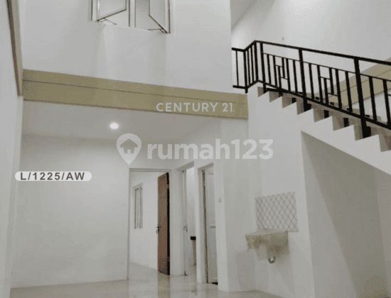 Rumah Siap Huni dan Nyaman di Karang Tengah Barat Andir Bandung