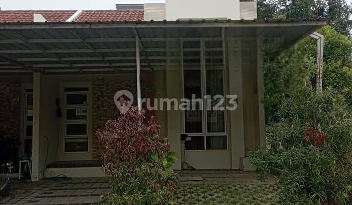 House in Graha Padma Cluster Avonia