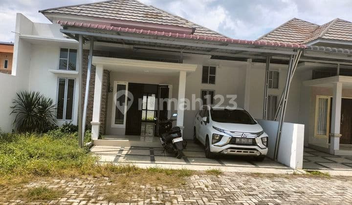 Dijual Rumah Seken Tengah Kota Masih Seperti Baru Surat Shm