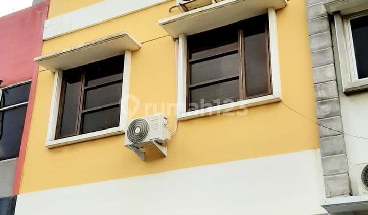 Ruko 3 Lantai Pertokoan Pulomas Perintis Kemerdekaan